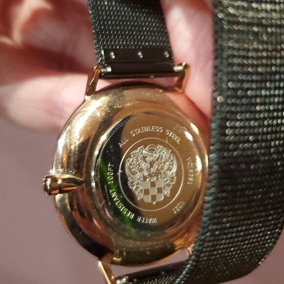 VINCE CAMUTO WATCH, Rhinestone Bezel, Stainless Steel band,Rose Gold, NWOT. - Picture 5 of 5